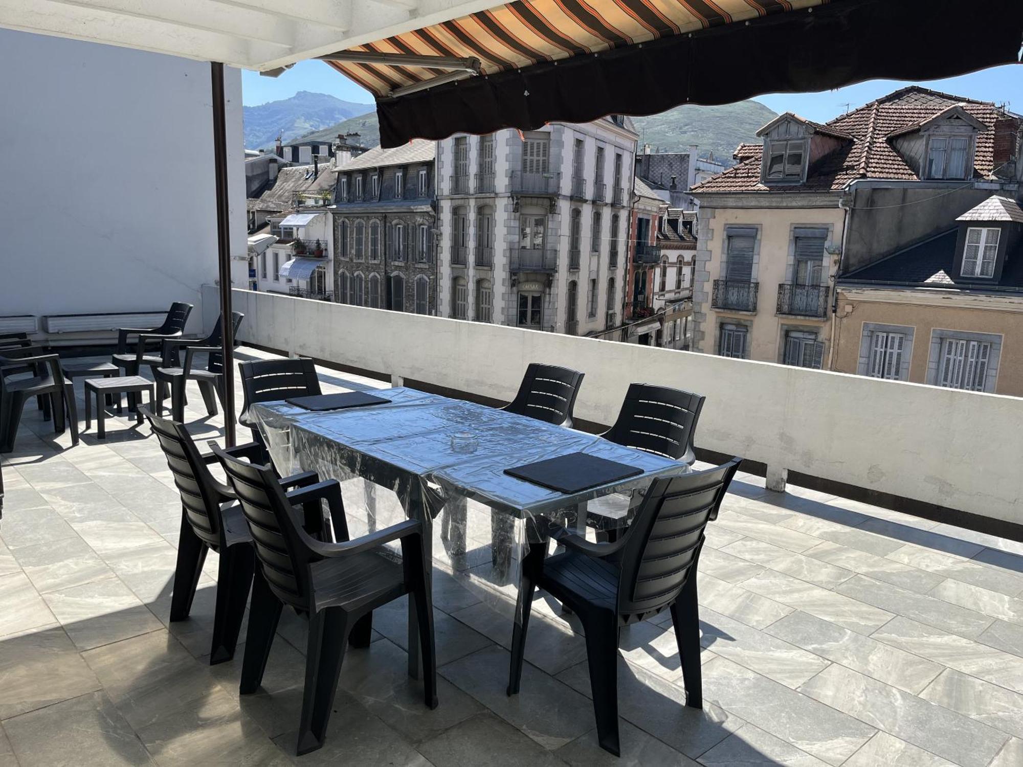 Le Soleil 140 M2 Climatise Parking Prive Proche Sanctuaires Lourdes