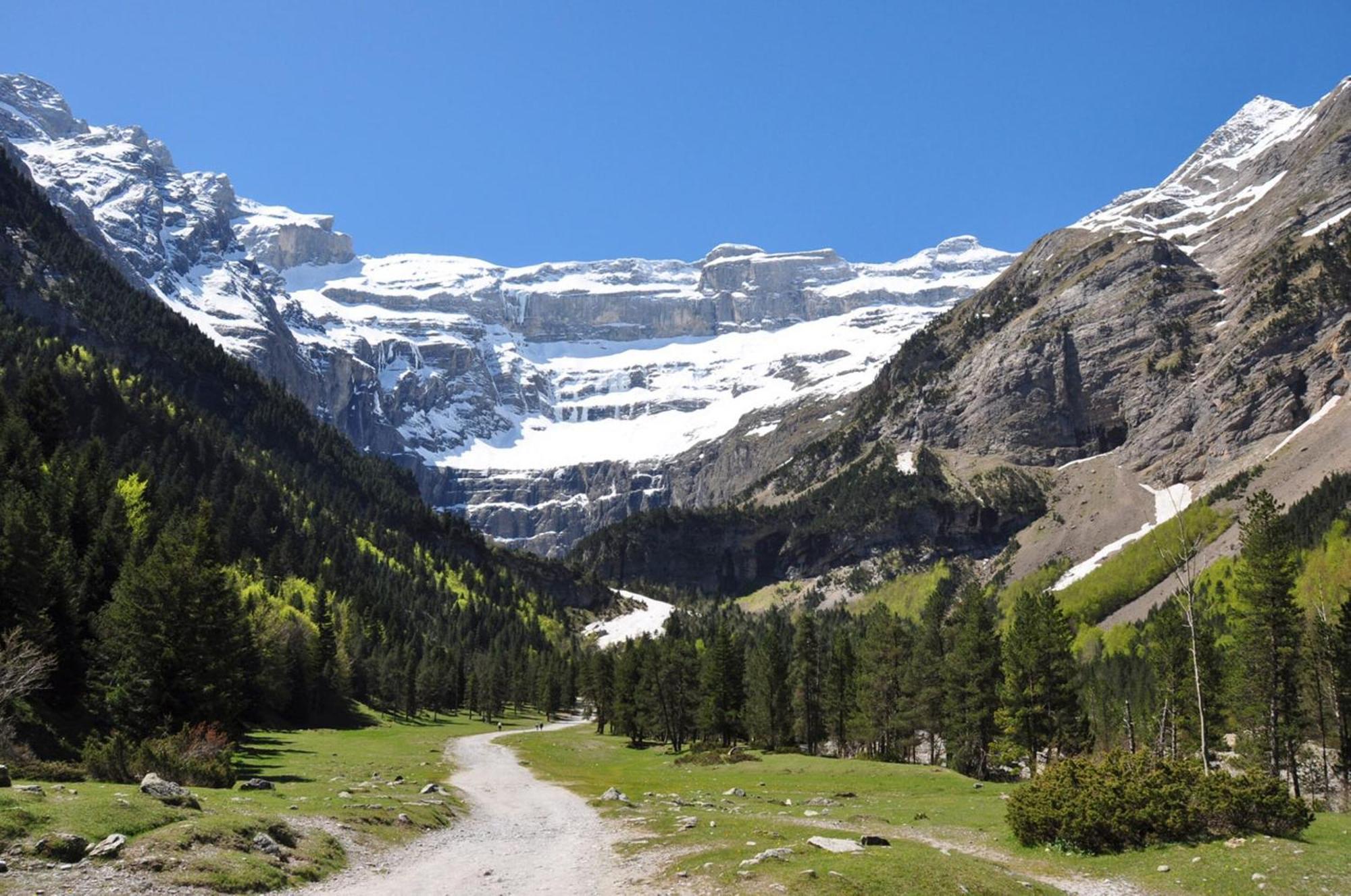Le Soleil 140 M2 Climatise Parking Prive Proche Sanctuaires *